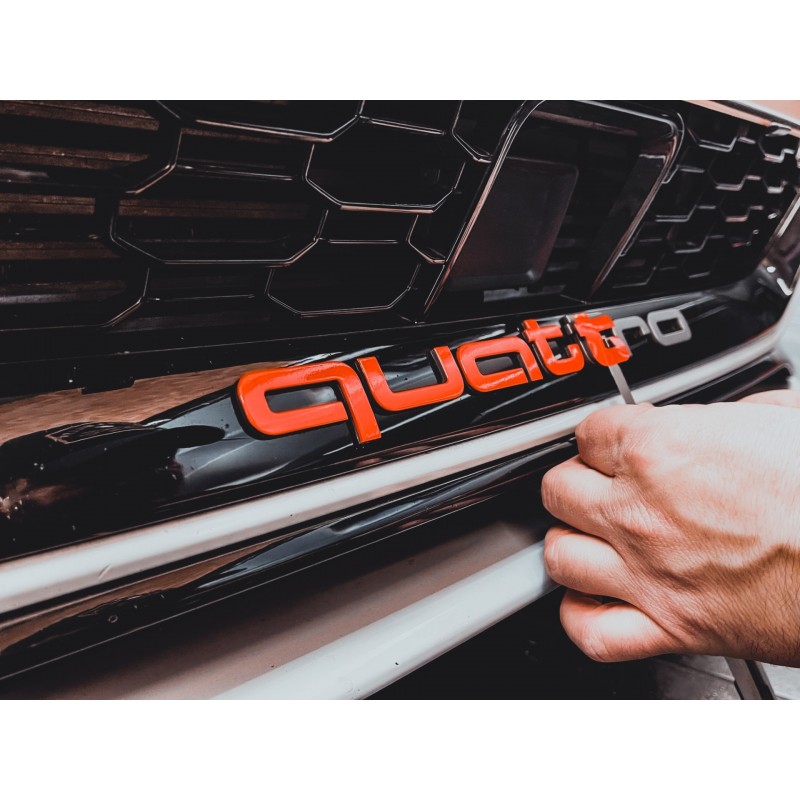 Logo anteriore quattro RS3 Logo anteriore quattro RS3